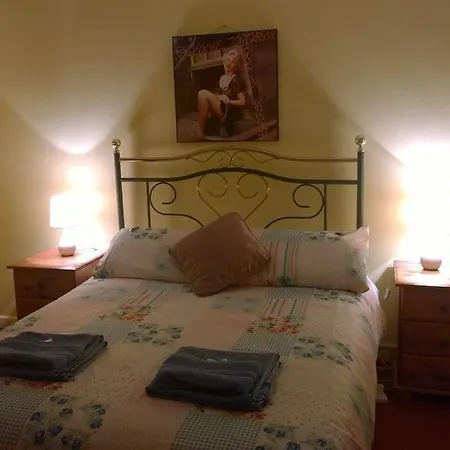 Mulberry Lodge B&B-3